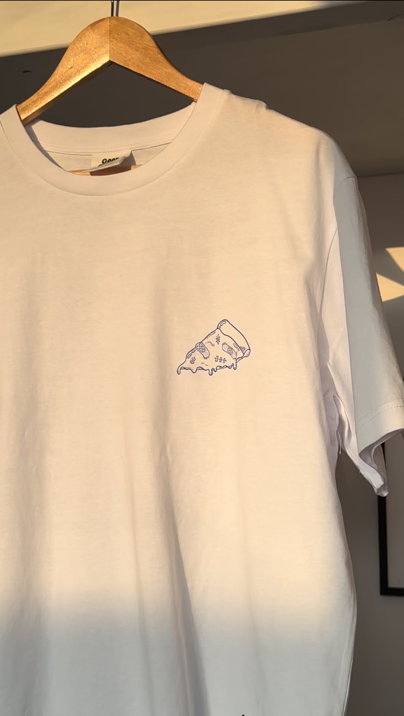 ‘sensitive pizza' // t-shirt