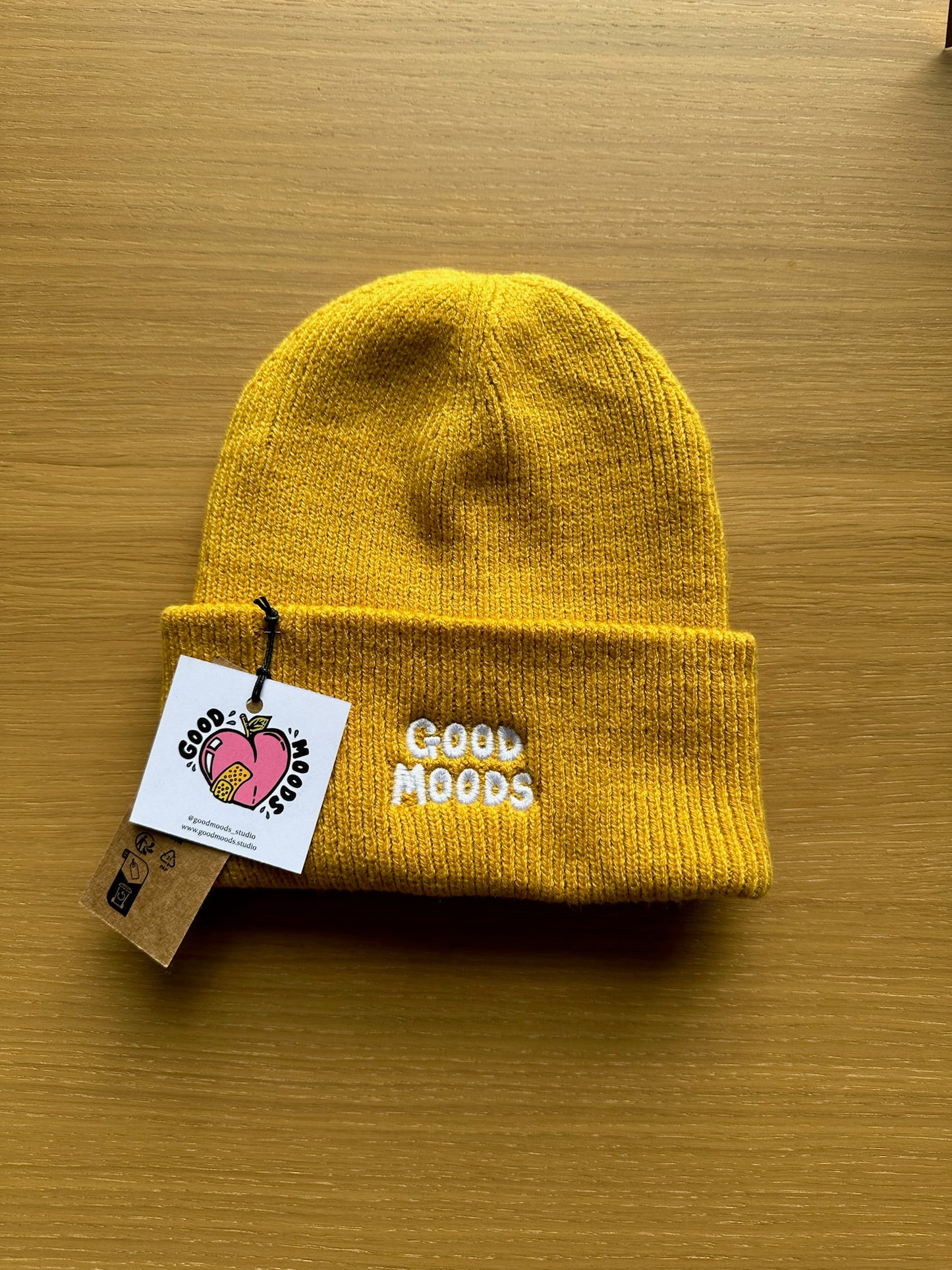 classic beanie // mustard